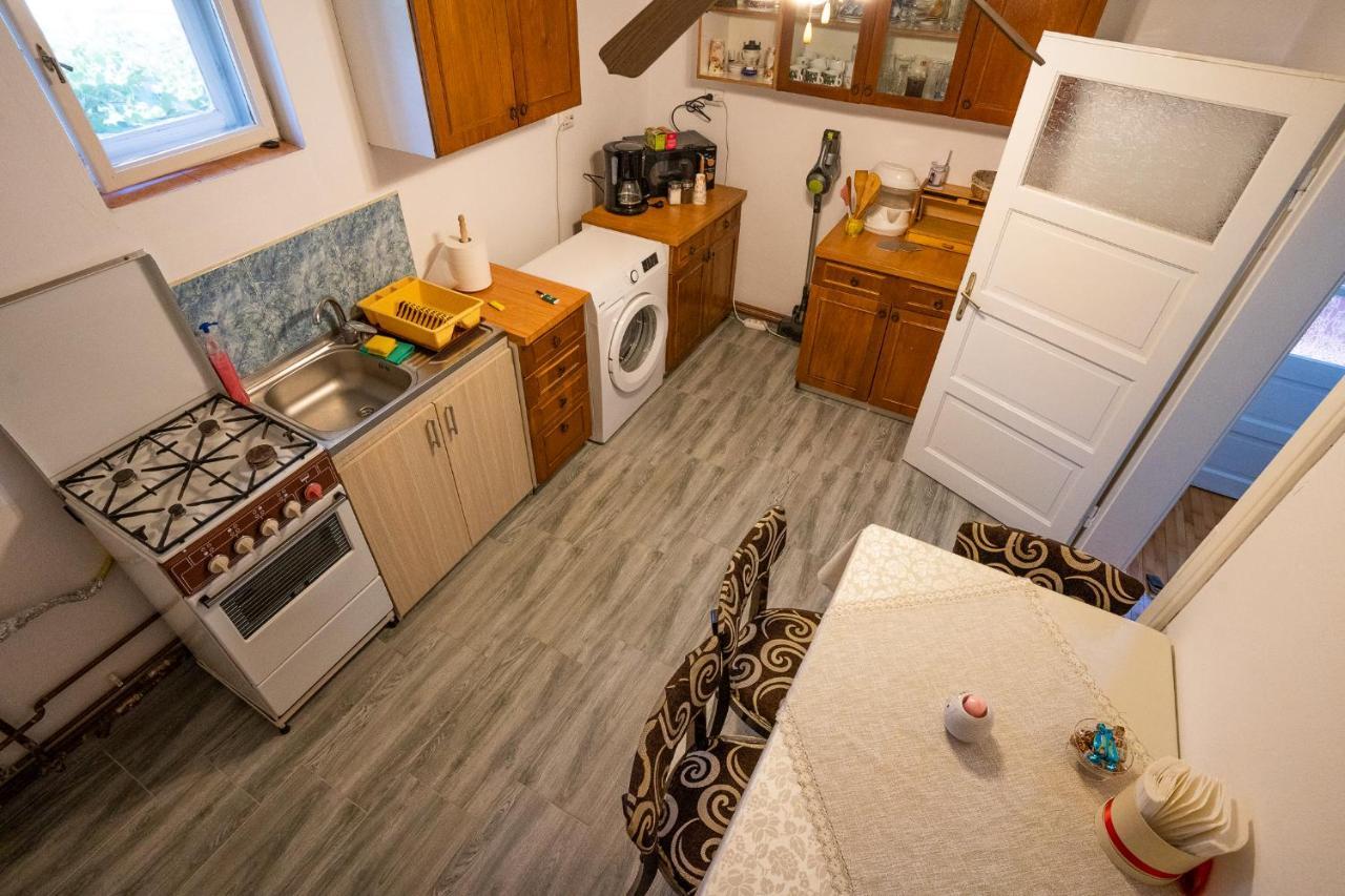 Apartamento Doi Bujori Alba Iulia Exterior foto