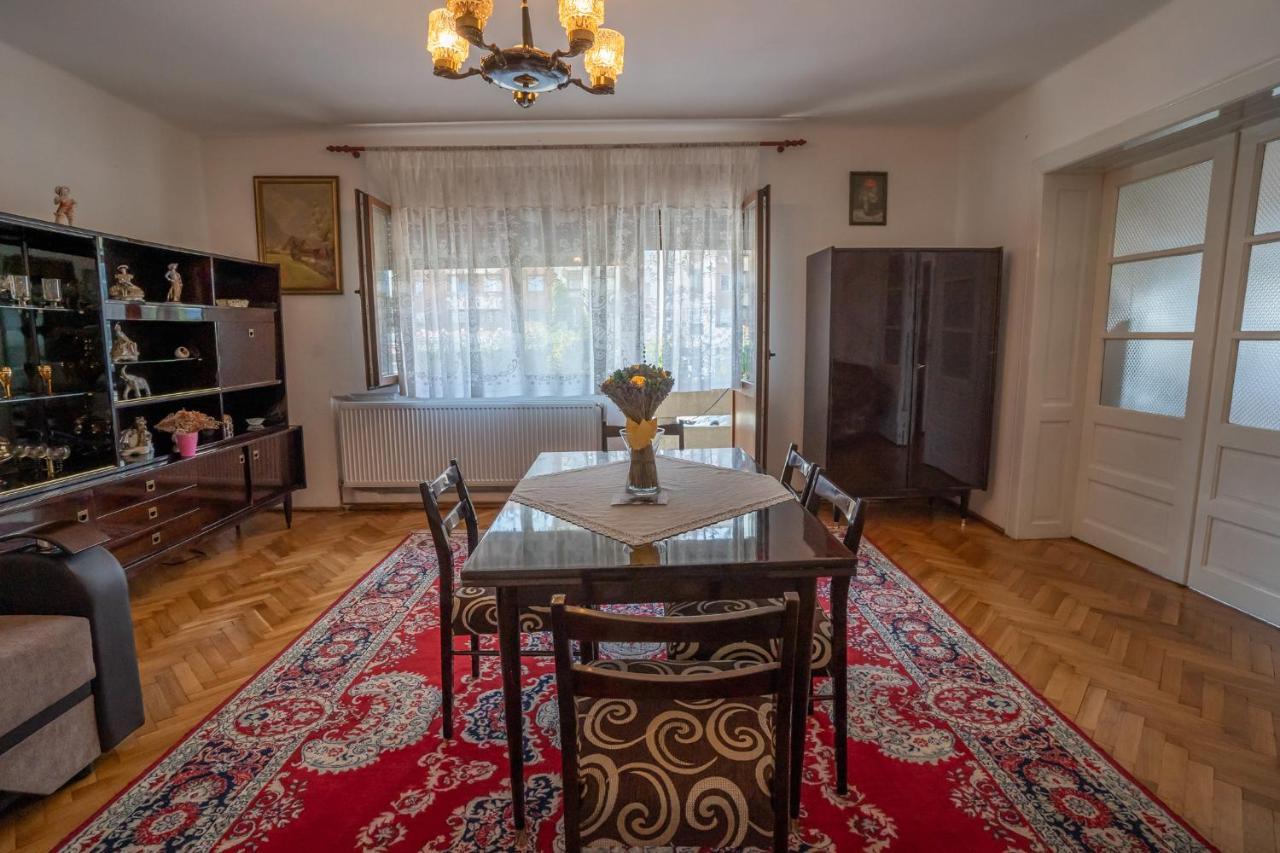 Apartamento Doi Bujori Alba Iulia Exterior foto
