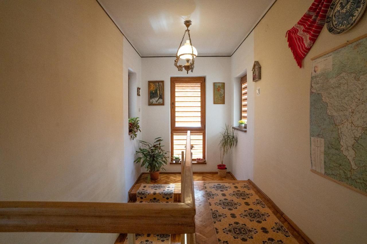 Apartamento Doi Bujori Alba Iulia Exterior foto